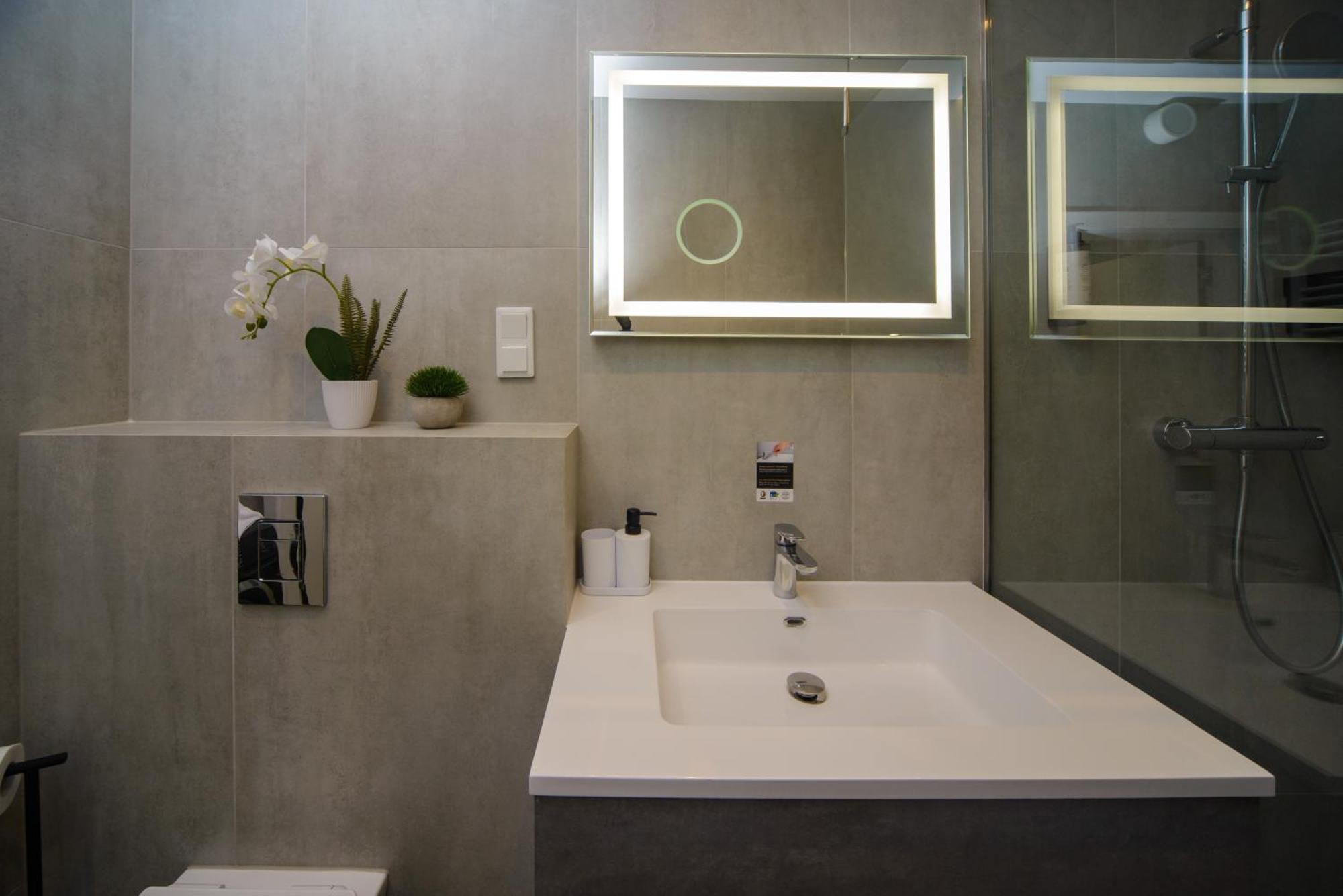 Apartament Maya's Flats & 32 - Granaria *