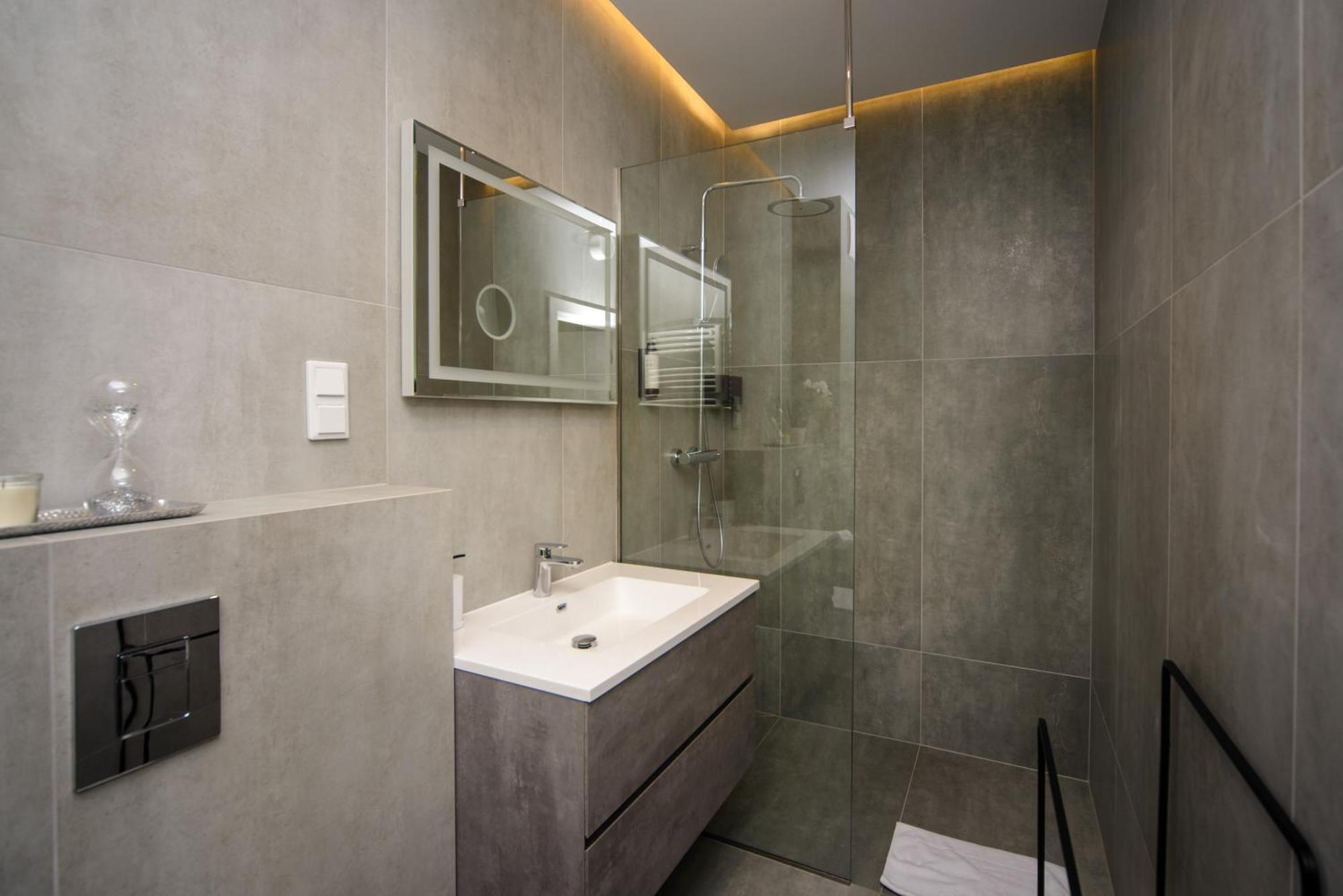 Apartament Maya's Flats & 32 - Granaria *